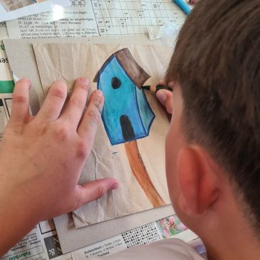 Die erste mobile Jungendkunstschule in NRW ist eröffnet, der erste Kurs startet tierisch gut! Am 13.August sind noch wenige Plätze frei!(8-12J.)